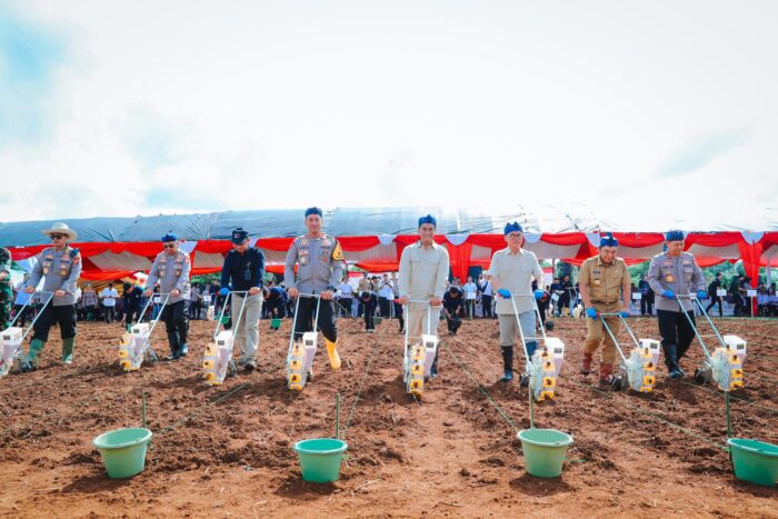 Mentan, Kapolri, dan Panglima TNI Launching Program Swasembada Pangan