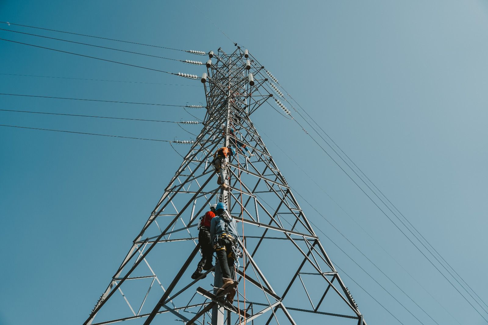 Jalankan Amanat RUPTL 2025-2034, PLN Nyatakan Siap Bangun Green Super Grid 47.758 KMS