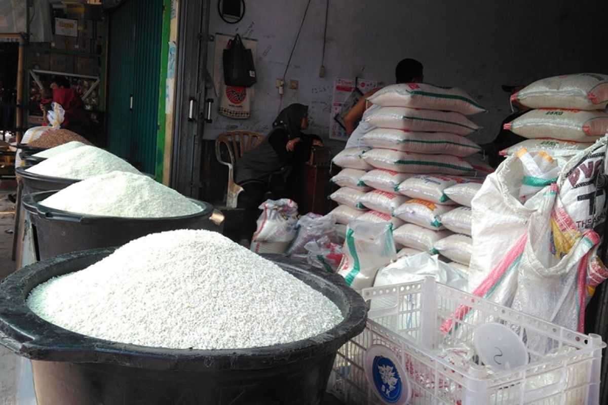 Harga Beras Naik, Daging Kerbau Beku Meroket