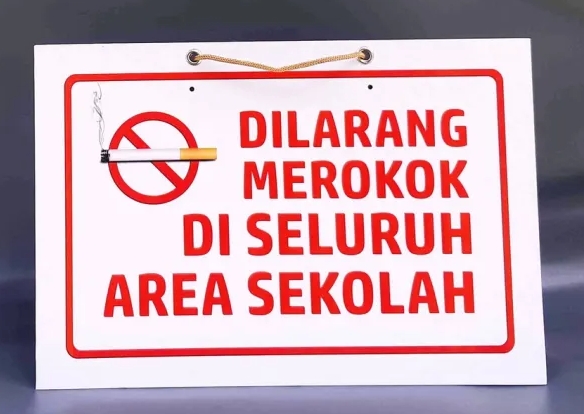 Murid Merokok Ditampar Kepsek, Kadis Pendidikan Ditegur malah Mutasi Guru