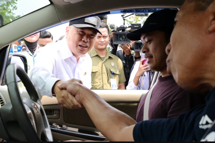 Menhub dan Kapolda Jabar Resmi Berlakukan One Way Nasional Cikampek-Kalikangkung