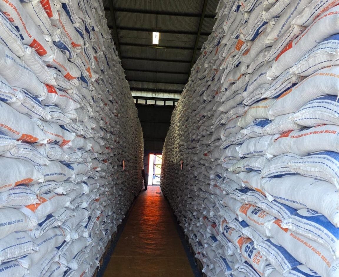 Pengamat Ekonomi Pertanian Respons Ekspor Beras Indonesia ke Malaysia Rp10 Ribu per Kg