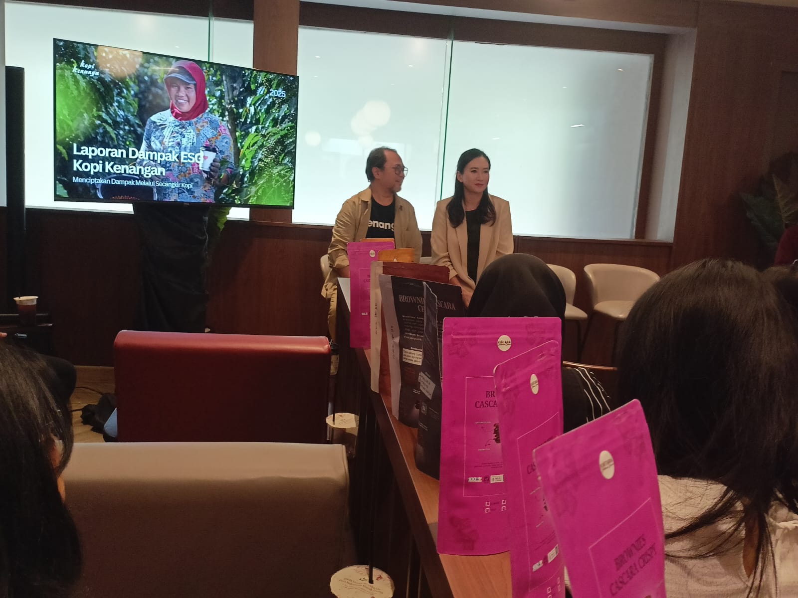 Laporan ESG 2025 dan Barista Hebat: Wujud Komitmen Kopi Kenangan Menjalankan Bisnis Berkelanjutan yang Bertanggung Jawab