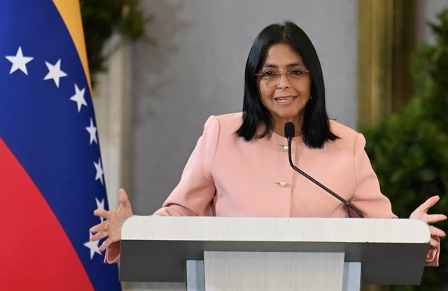 Presiden Sementara Venezuela Menyetujui Kesepakatan Energi dengan AS Selama 25 Tahun