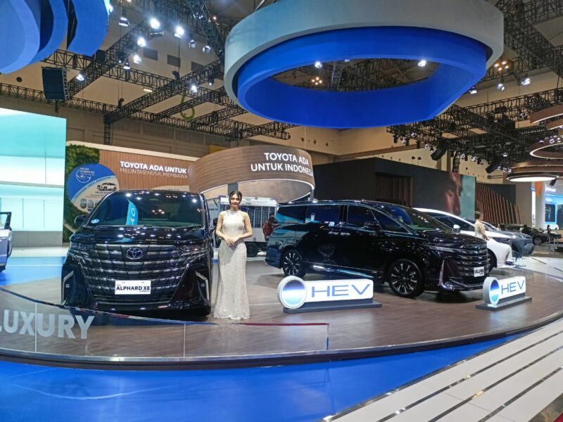 Toyota Menaikkan Perkiraan Penjualan dan Berencana Membeli Kembali Saham Senilai $6 Miliar
